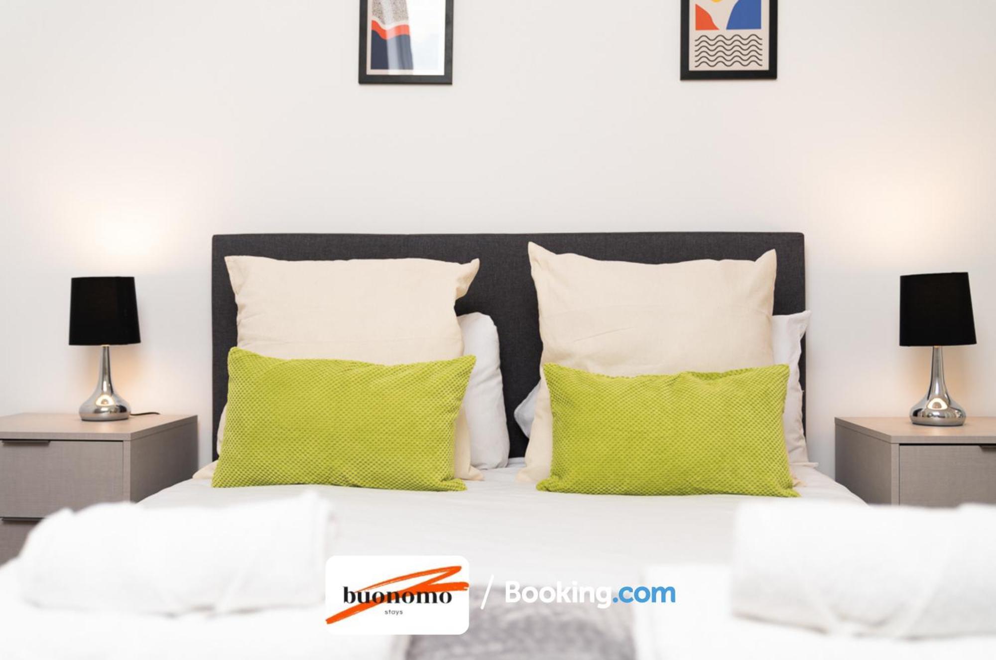 Two Bedroom Apartment At Buonomo Stays Short Lets & Serviced Accommodation 런던 외부 사진