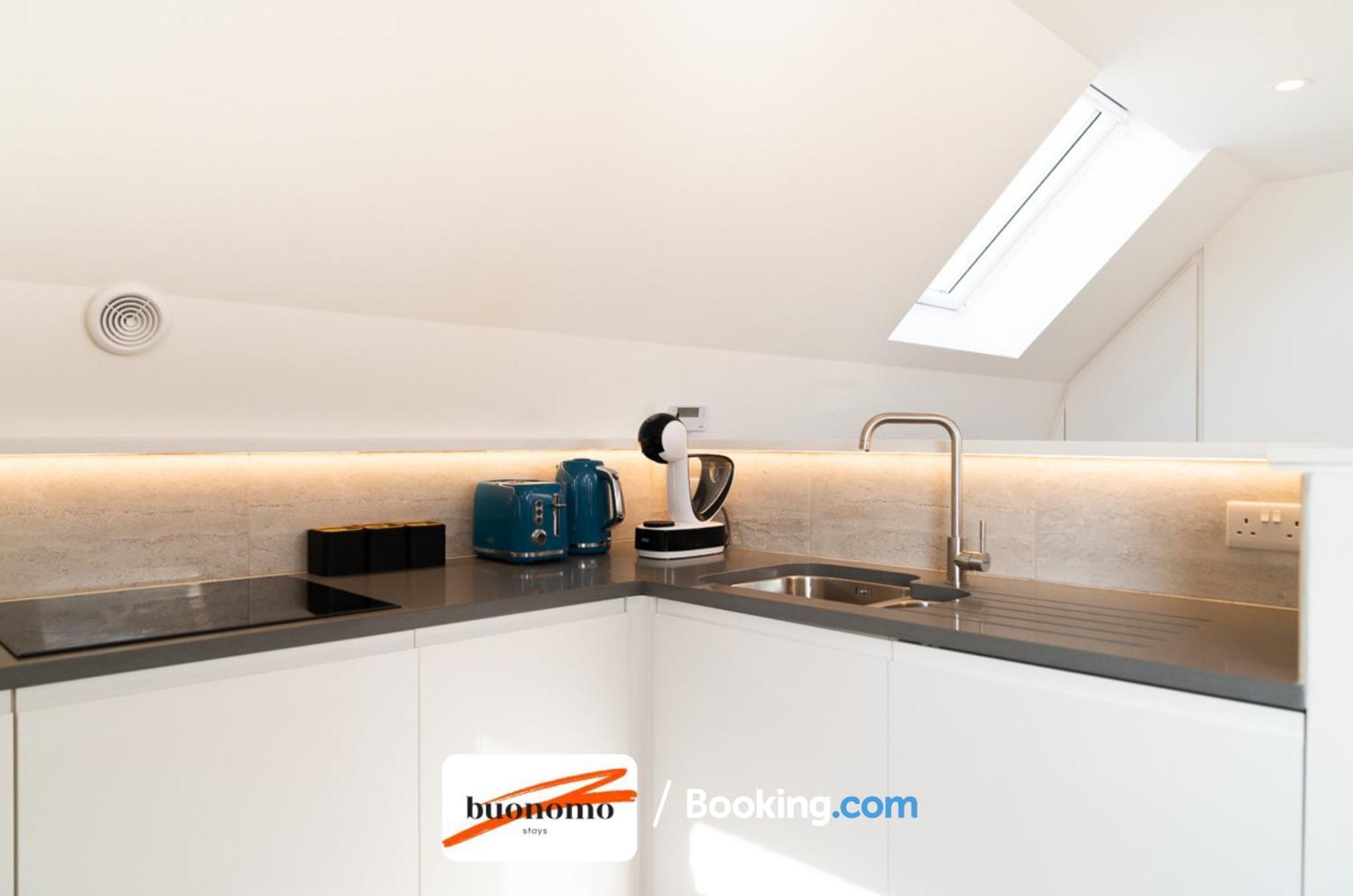 Two Bedroom Apartment At Buonomo Stays Short Lets & Serviced Accommodation 런던 외부 사진